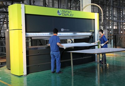Prensa plegadora CNC